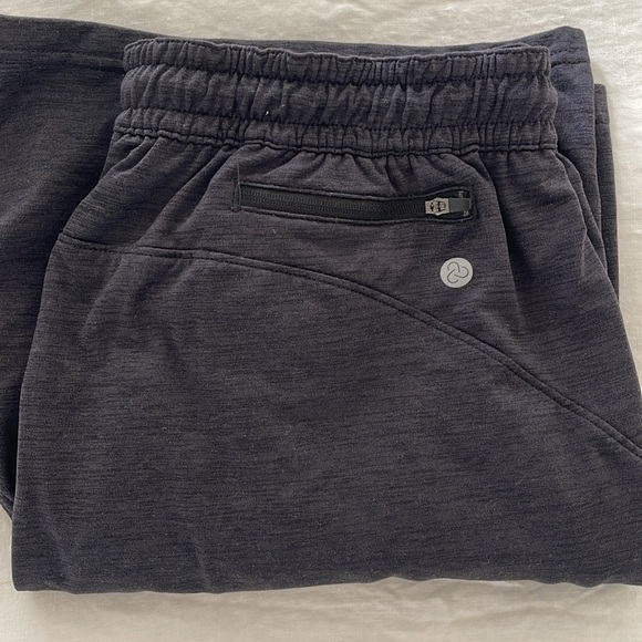 ZELLA men’s shorts - Picture 3 of 4